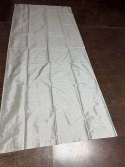 New-West Elms silver curtains