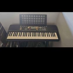 Yamaha Electric Keyboard Piano