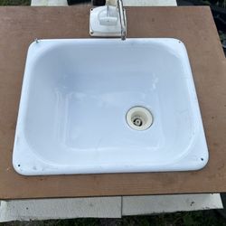 Camper’s Sink