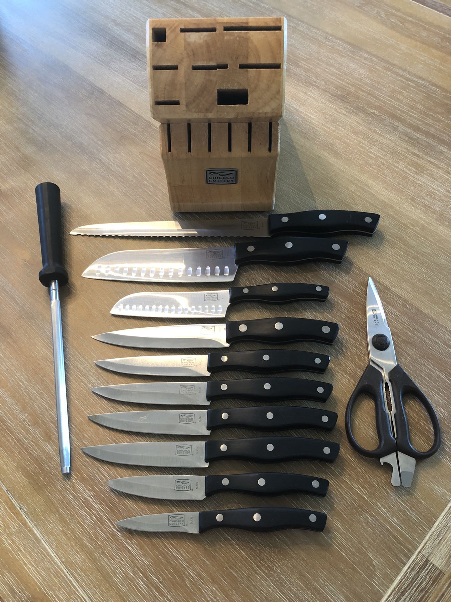 Chicago Cutlery Knife Block Set