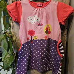 Me Too Colorful Flower Dress
Adorable sweet dress, good used condition.
Size 3T