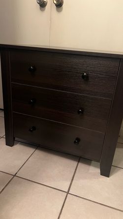 3-drawer Dresser w/ Convenient Handles Smooth Slide Rails Accent Table