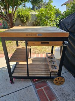 Outdoor drink cart