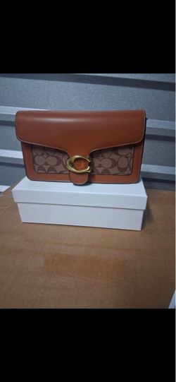 Purses couch with straps