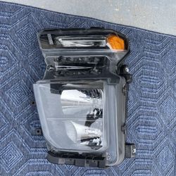 Chevrolet Silverado 2500HD Headlight, Chevy Silverado 2500 HD Headlight, Chevy Silverado HD 3500 Headlamp, OEM ORIGINAL CHEVY SILVERADO PART, driver s