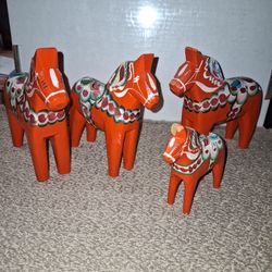 Vintage Nils Olsson Hand Carved Painted Red Wood Dala Horse Sweden - *Set of 4

