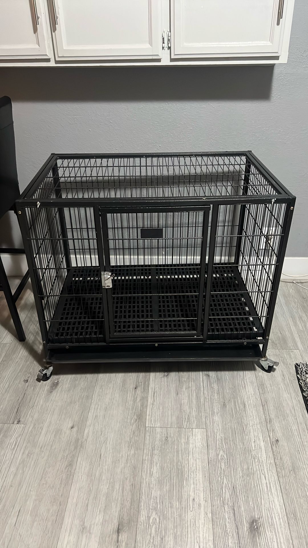 37” Dog kennel