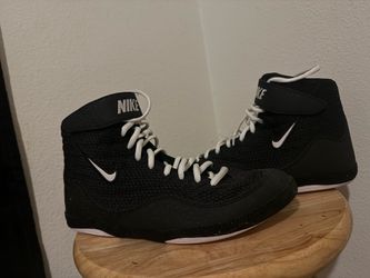Nike Inflict 3 Size 8 WRESTLING SHOES