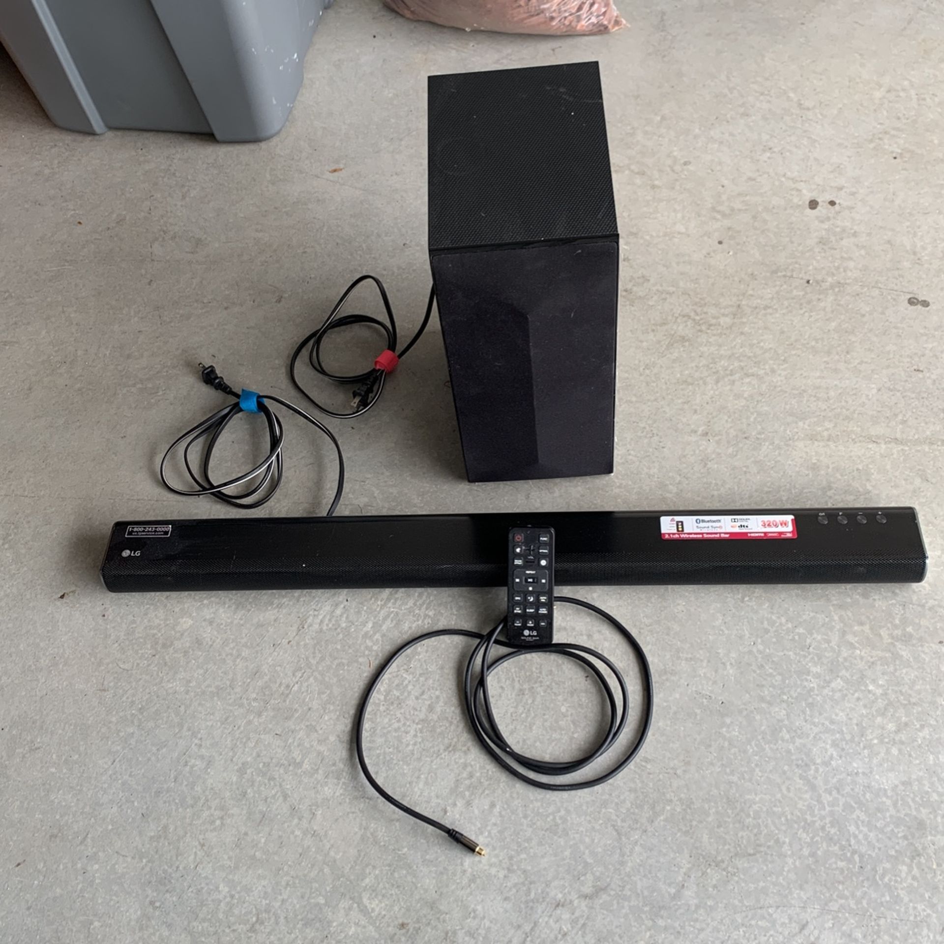 LG Sound Bar And Subwoofer 