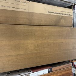 (401 sq left, take all) 🤎 Engineered Hardwood Flooring Click Lock 3/8" thick 6.5" wide