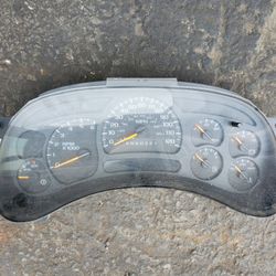  cluster off a 2006 Chevy Silverado truck