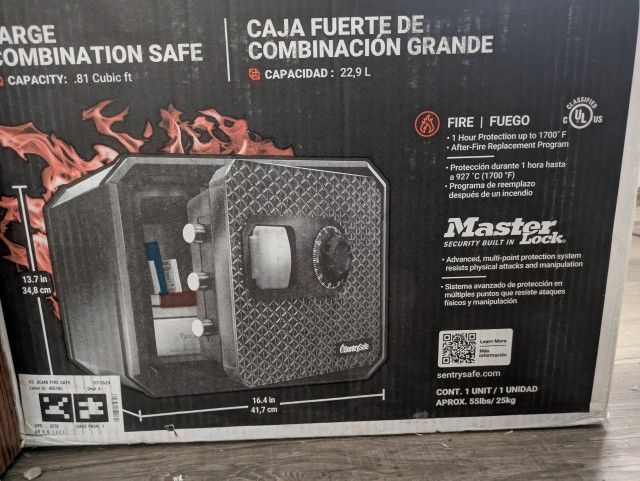 Brand New safe Never Opened