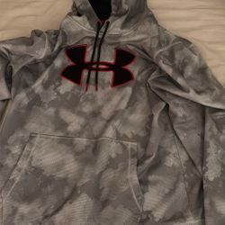 White/gray Under Armour Hoodie