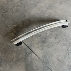 Audi Q7 rear bumper reinforcement