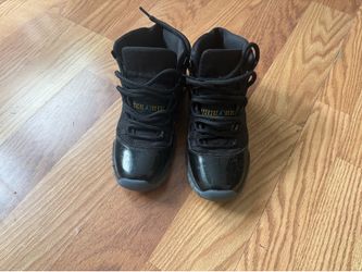 Jordan 11 size 6y