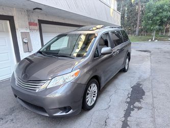 2016 Toyota Sienna