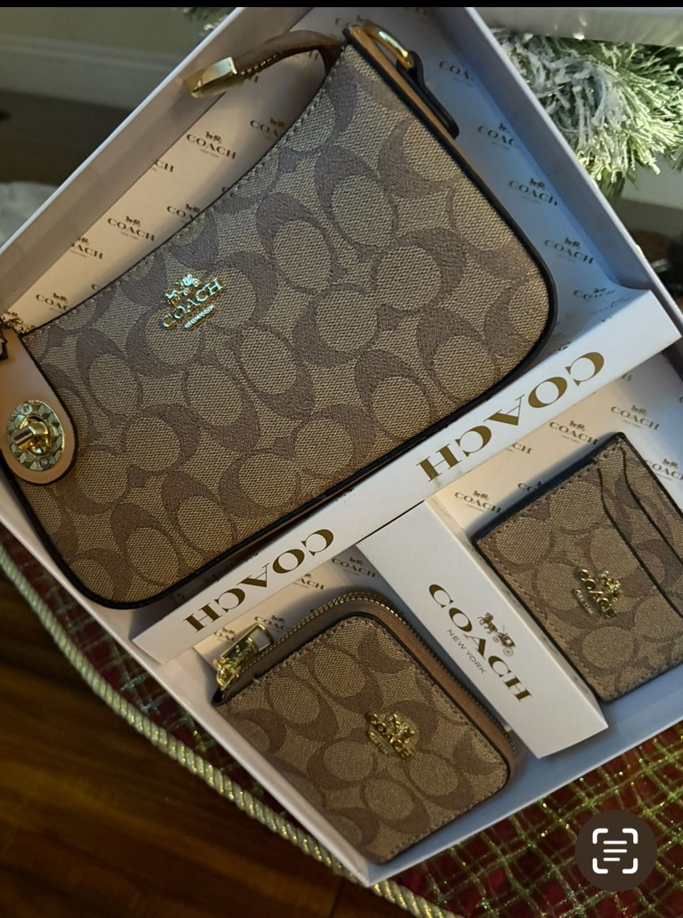 Coach Set On Clearance ♥️!!!!!!!!