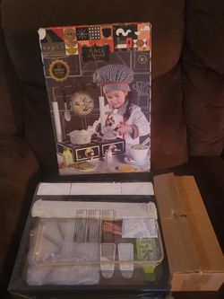 FAO Schwarz Tabletop Wood Stove playset