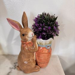 Bunny flower holder / vase