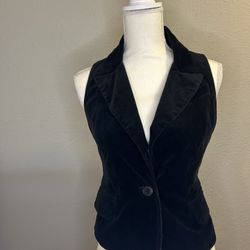 Black velvet 🖤 Joe’s jeans Vest - size Small Women’s- Button Enclosure 
