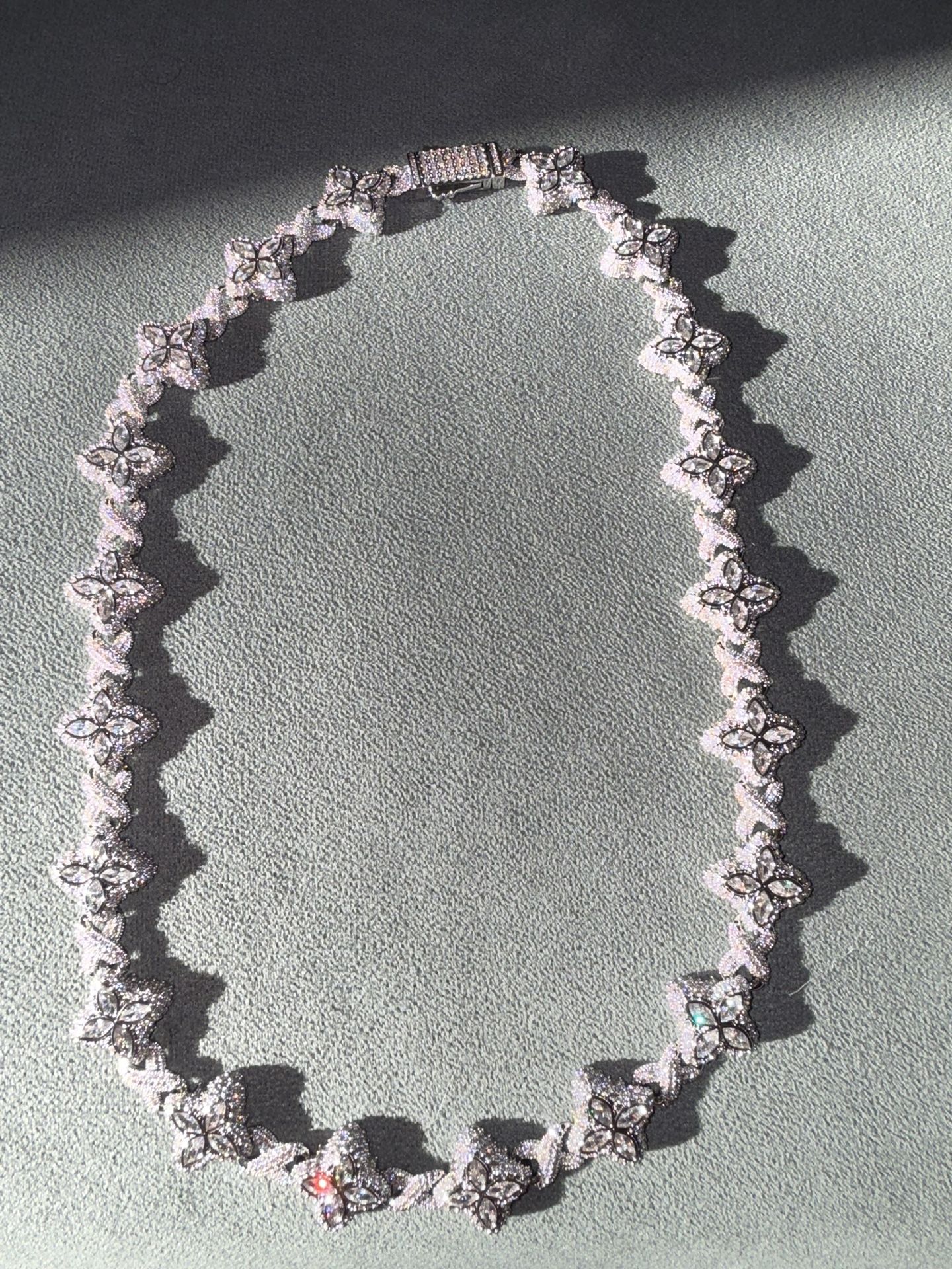 Silver VVS Infinity Clover Chain