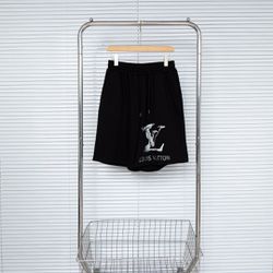 Louis Vuitton Men’s Black T-shirt New 
