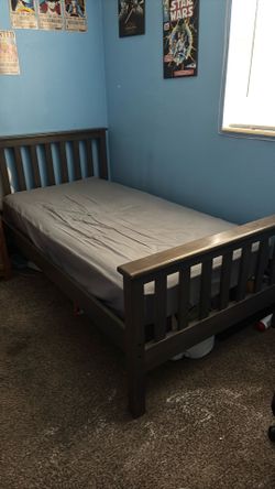 Twin bed