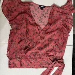 Paige women’s beautiful floral top size small