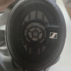 Like New!Sennheiser HD 660 S - Hires Audiophile Open Back Headphone