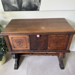 Sideboard (solid wood by ‘Mohlhenrich’ Trade Mark)
