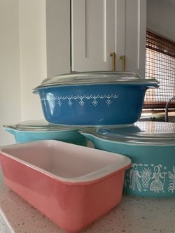 Vintage Pyrex lot