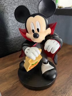 Disney Mickey Halloween vampire