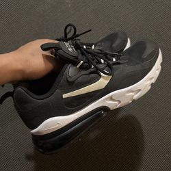 Nike Air Max 270 React