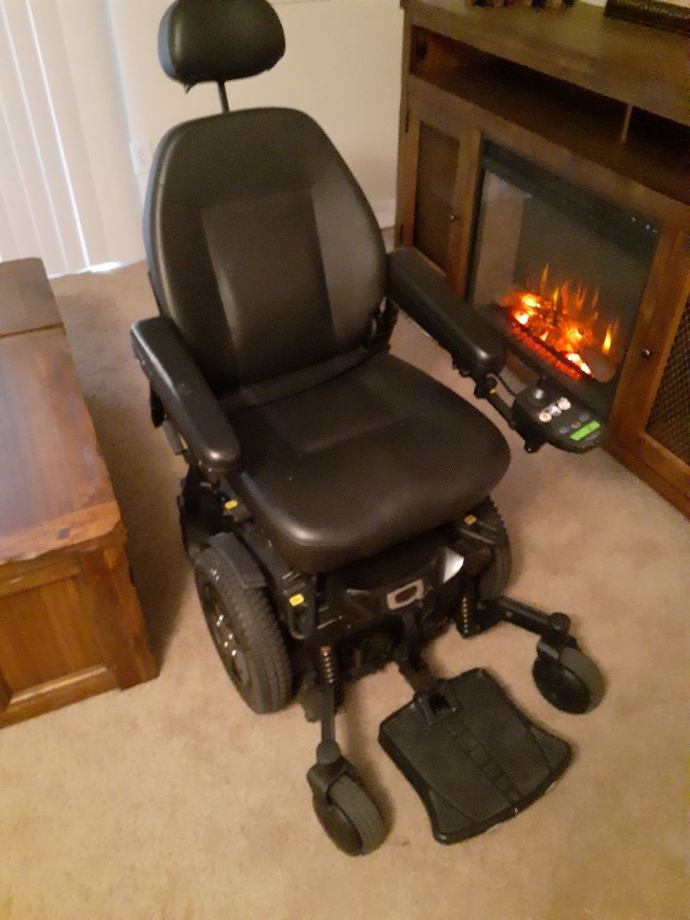 Like New Power Wheelchair