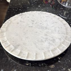 Rotating centerpiece