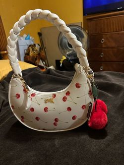 Hermosa bolsa 👜 de cherries nueva
