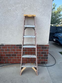 6-Foot Fiberglass Step Ladder