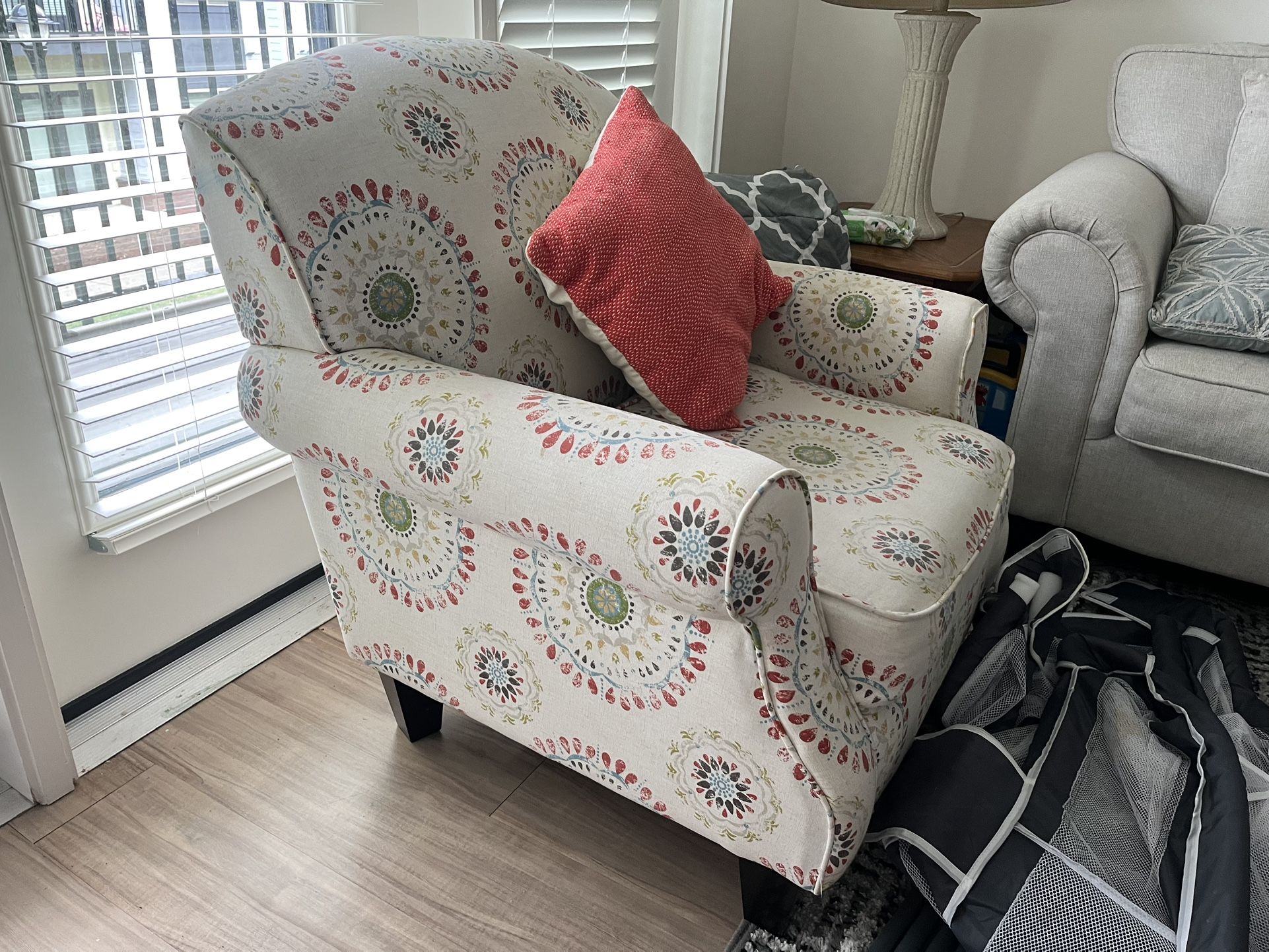 Chair With Matching Ottoman 