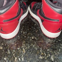 Jordan 1 OG Size 7 Worn But In Great Condition 300 Or OBO 