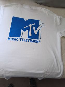 Vintage "MTV" Music Television Classic Logo T-shirt. Size M.