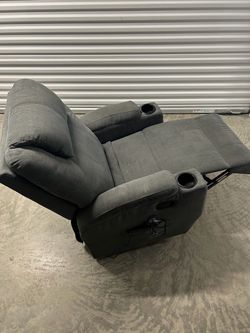 Gray Recliner Chair with Cup Holders – Comfortable & Spacious