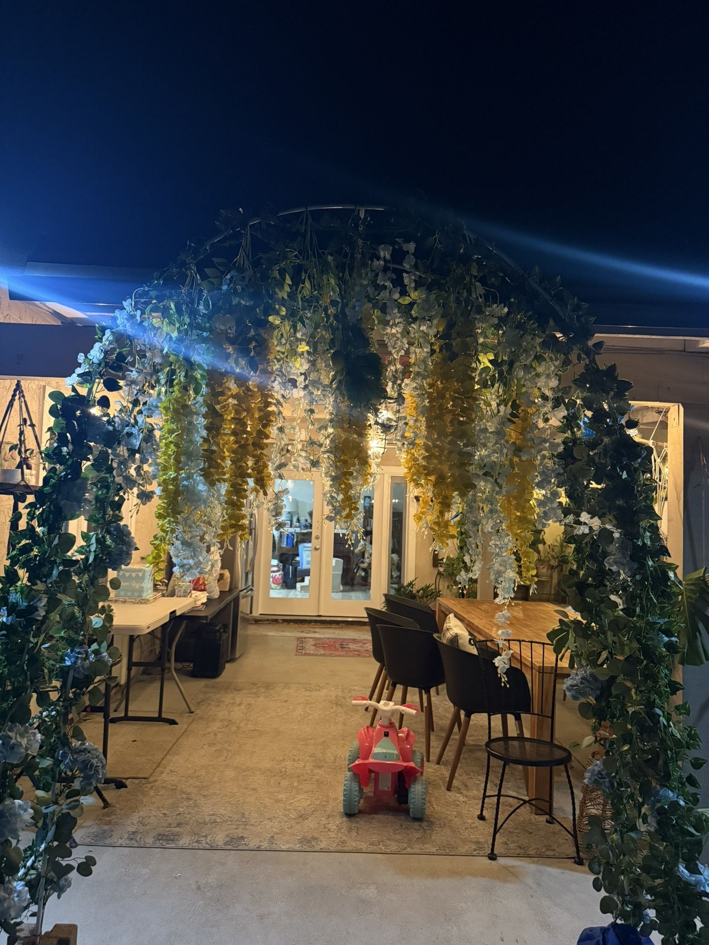 Flower Arch And Balloon Decoration