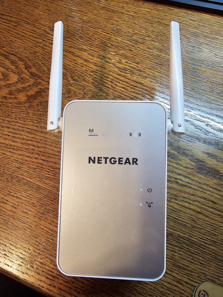 NetGear Wi-Fi Range Extender