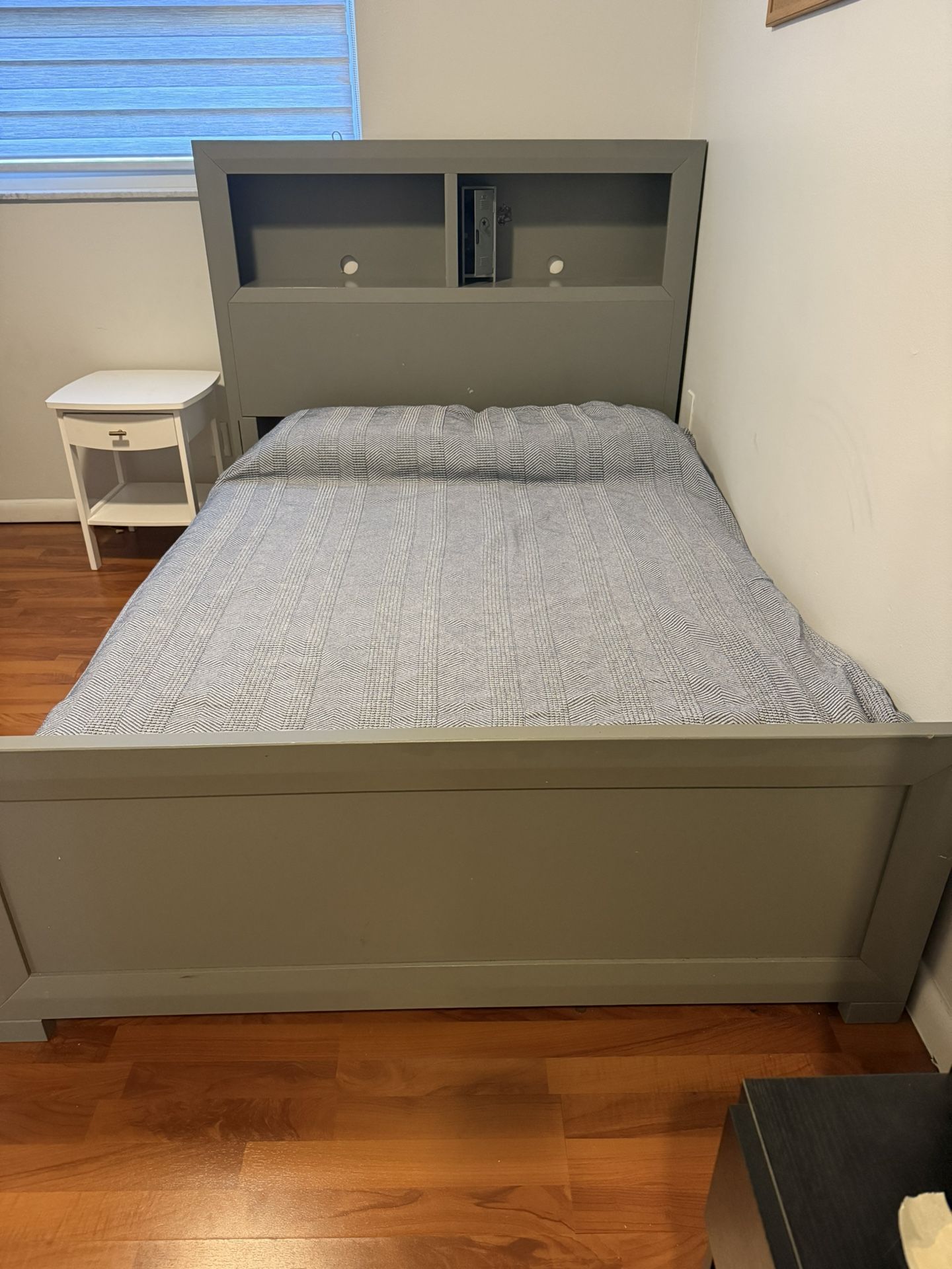 Full Size Bed frame 