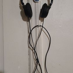 Sony Classic Headphones  Long Old School Cord  