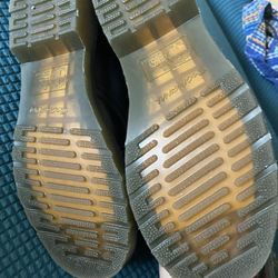 Doc Martens- Excellent Shape , size 6  Women’s 