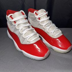 Jordan 11 Retro Cherry (2022)