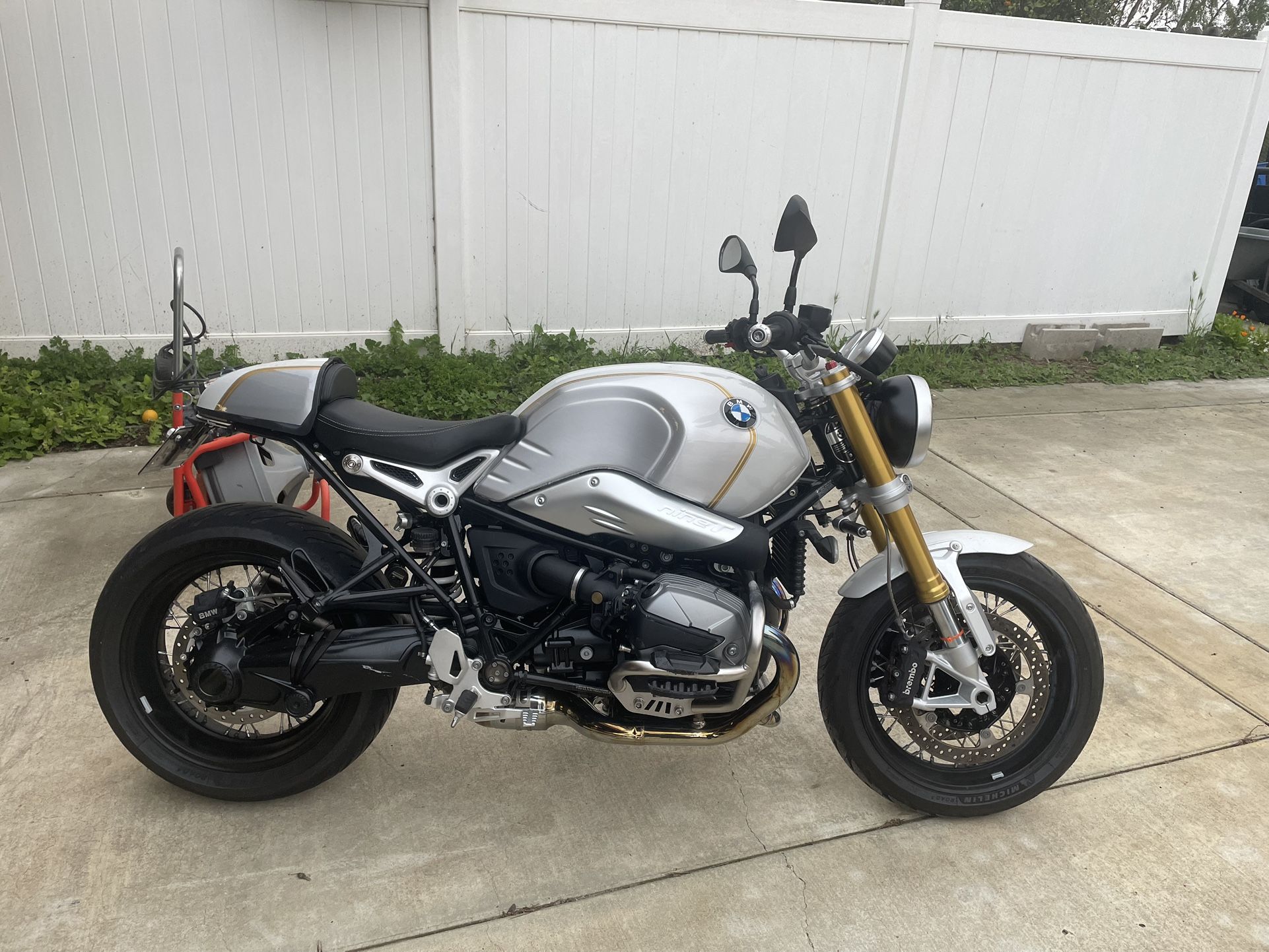 2021 Bmw R9T