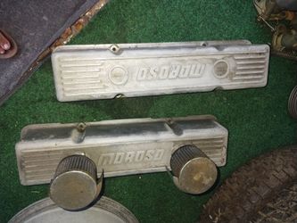 Moroso Chevy V8 valve covers $100