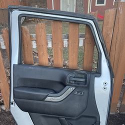 2014 Jeep Wrangler Driver Door With Glass And Wiring